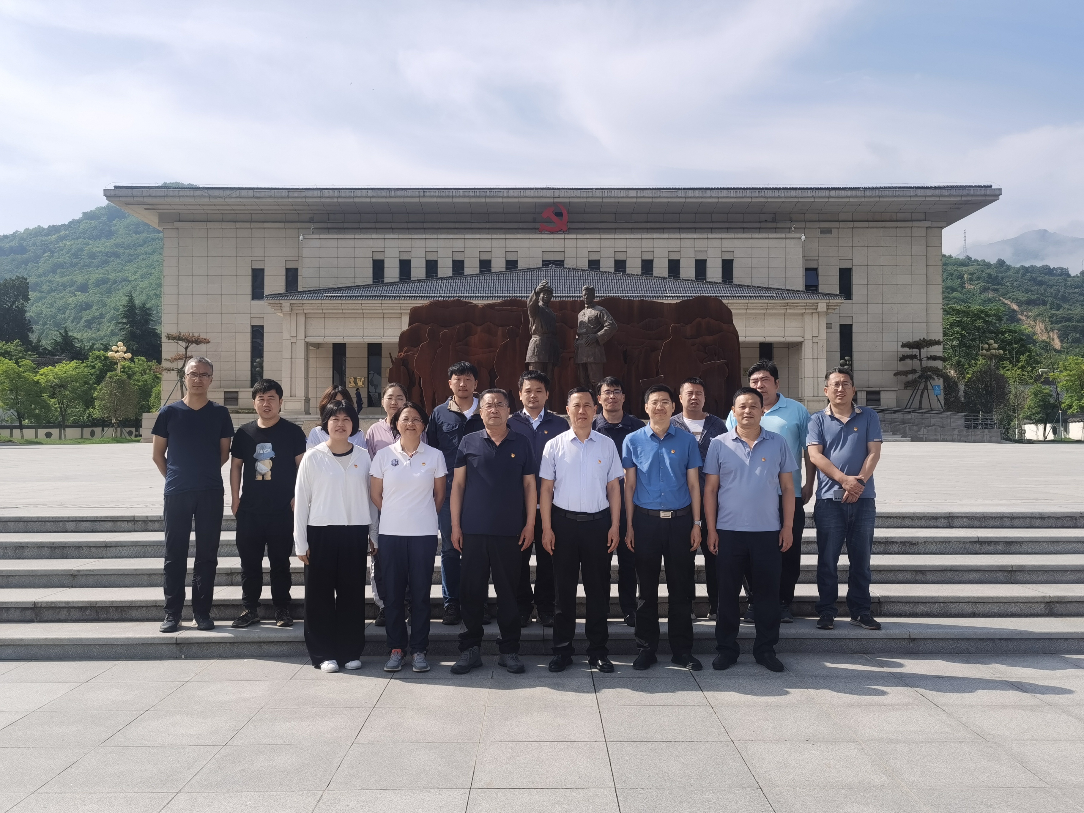 “重溫紅色記憶，傳承革命精神”主題黨日活動