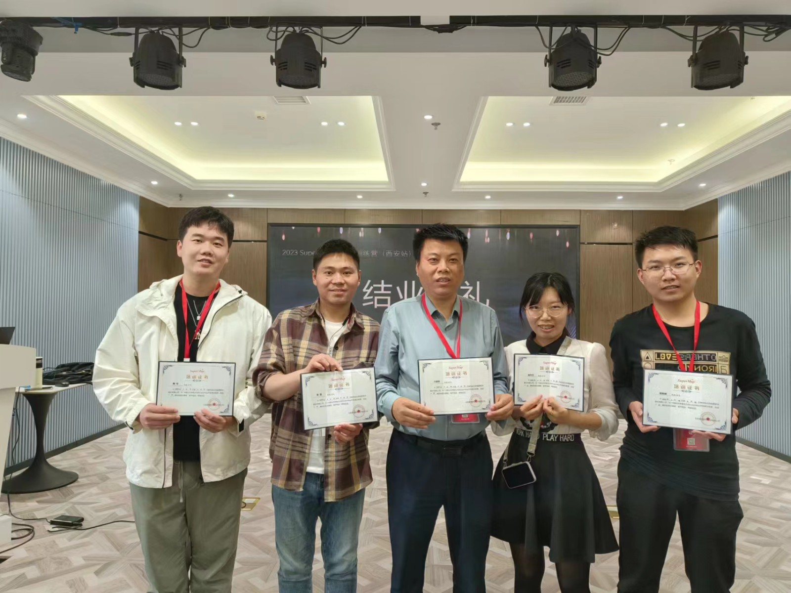 1682489913824531.jpg 1682489913824531.jpg